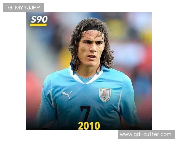 长头发的足球明星们如何用独特发型展现个性与风格