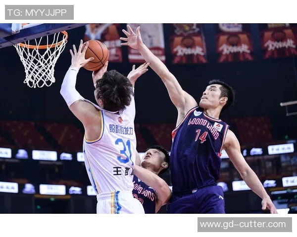 上海大鲨鱼迎战南京队期待一场精彩的篮球对决与激情碰撞