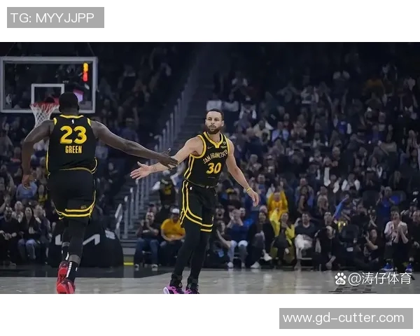 勇士与快船精彩对决全场录像回顾2月23日比赛精彩瞬间分析