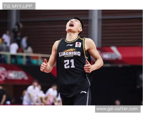 祝铭震的成长之路与未来展望：从青涩少年到篮球新星的蜕变之旅